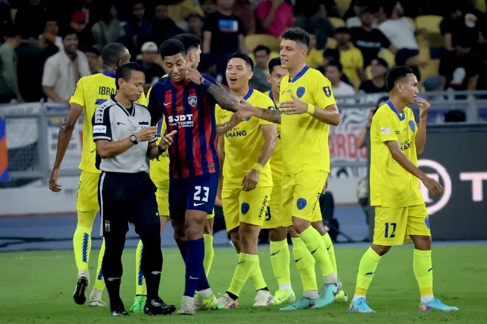 TERKINI : Gergasi Liga Super sah tarik diri