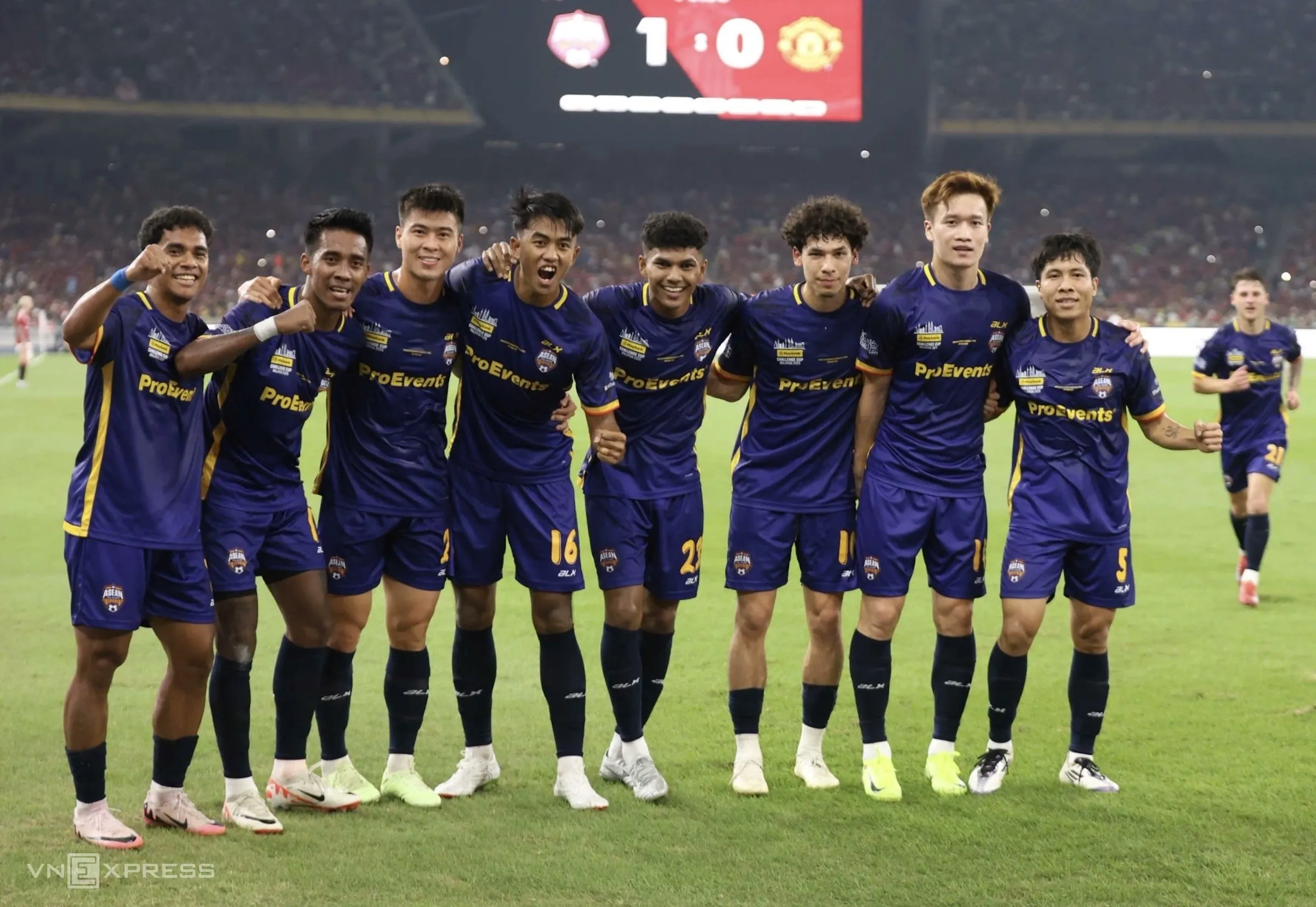 ‘Saham’ Azam Azmi melonjak selepas aksi berdepan Manchester United