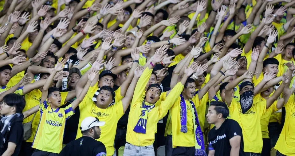 Bola Sepak dalam situasi membimbangkan