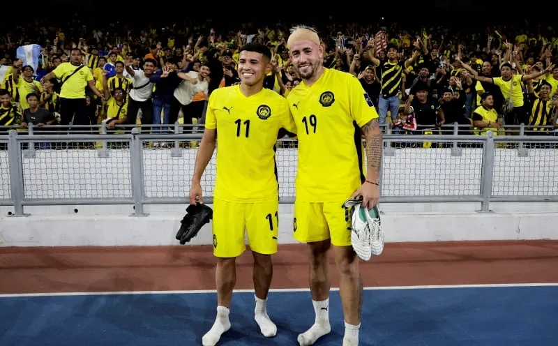 Mereka Empat langkah kedepan