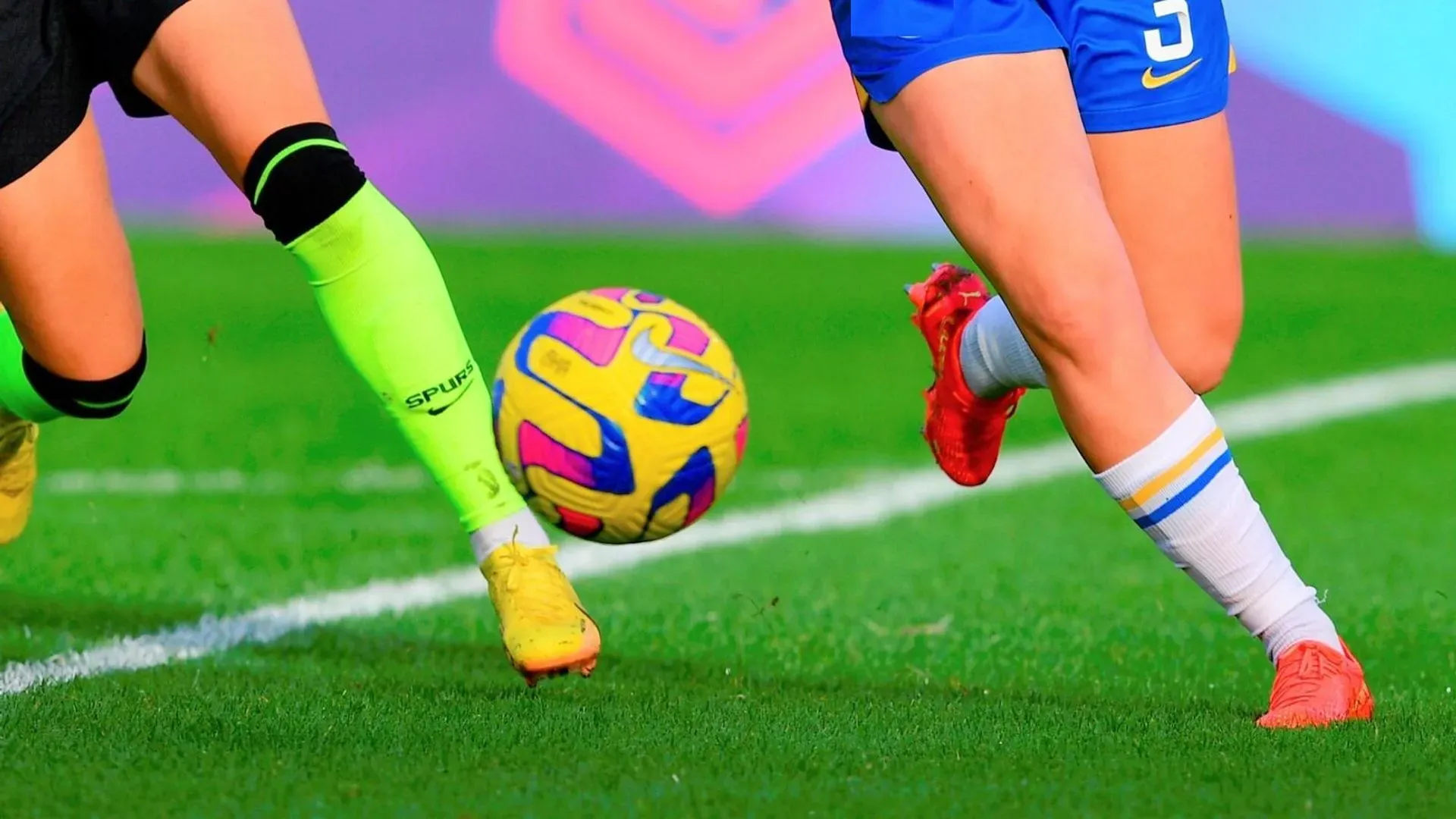 Jurulatih bola sepak ditahan cabul dua remaja perempuan